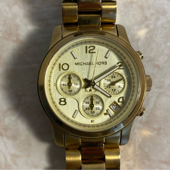 Michael Kors Golden Mid-Size Runway MK5055 Wrist Watch for Women